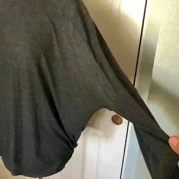 CHAMPION dark off shoulder keyhole back workout top women XL - Picture 2 of 6